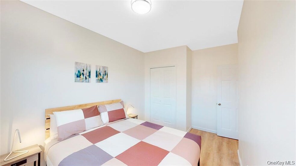 24-12 86th St, Unit 2 in Queens, NY - Building Photo