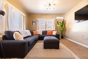 170 E 100 N, Unit SI ID1249855P in Kanab, UT - Building Photo