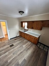 490 Glenwood Ave in Rochester, NY - Building Photo - Building Photo