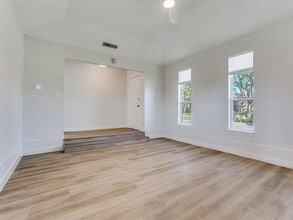 1242 Delores Dr in Garland, TX - Building Photo - Building Photo