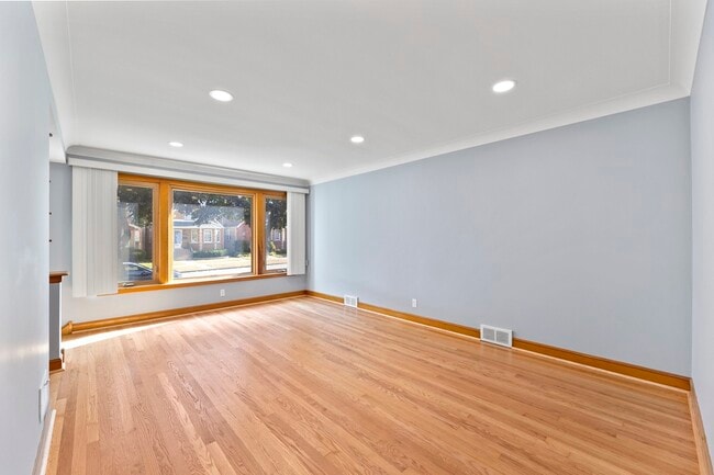 5534 S Natoma Ave in Chicago, IL - Building Photo - Building Photo