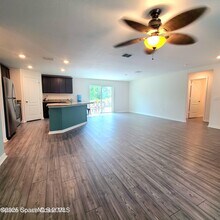 451 Alameda SE Ave in Grant Valkaria, FL - Foto de edificio - Building Photo