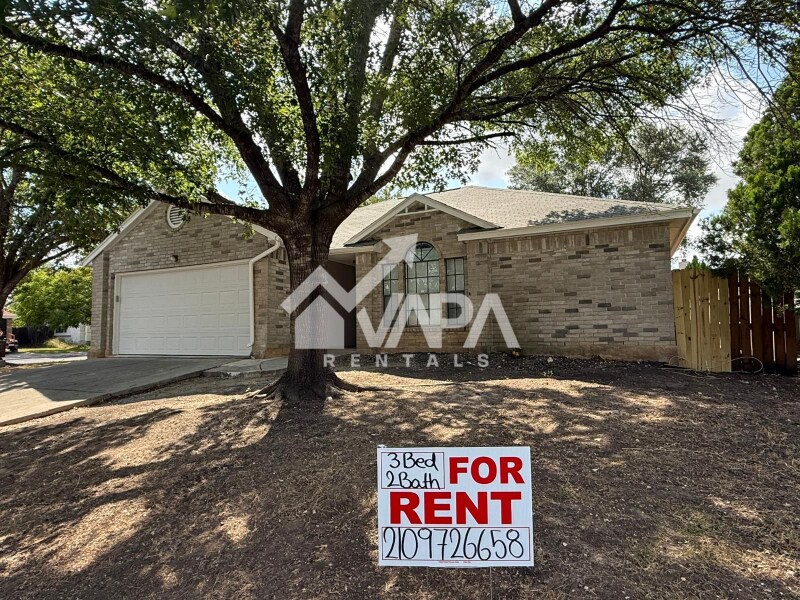 5215 Fountain Lake Dr in San Antonio, TX - Building Photo