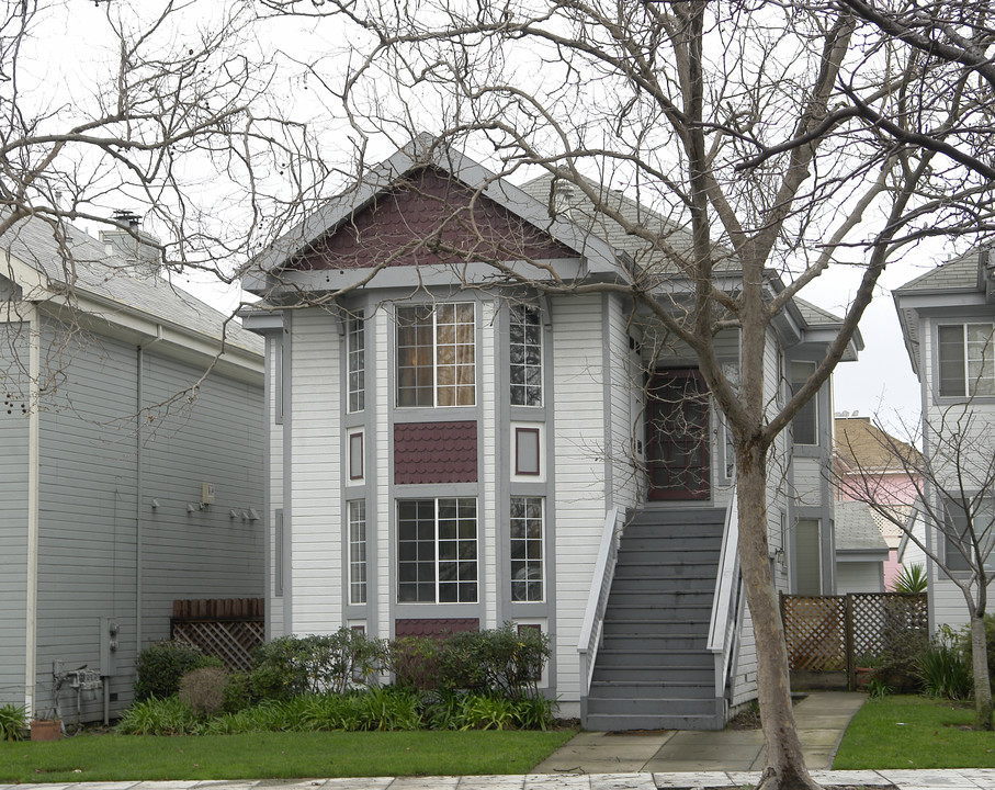 1540 Market St in Oakland, CA - Foto de edificio