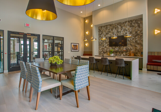 Soneto On Western in Katy, TX - Building Photo - Interior Photo