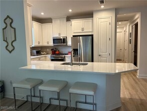 8048 Calle Canovas Ct in Naples, FL - Building Photo - Building Photo