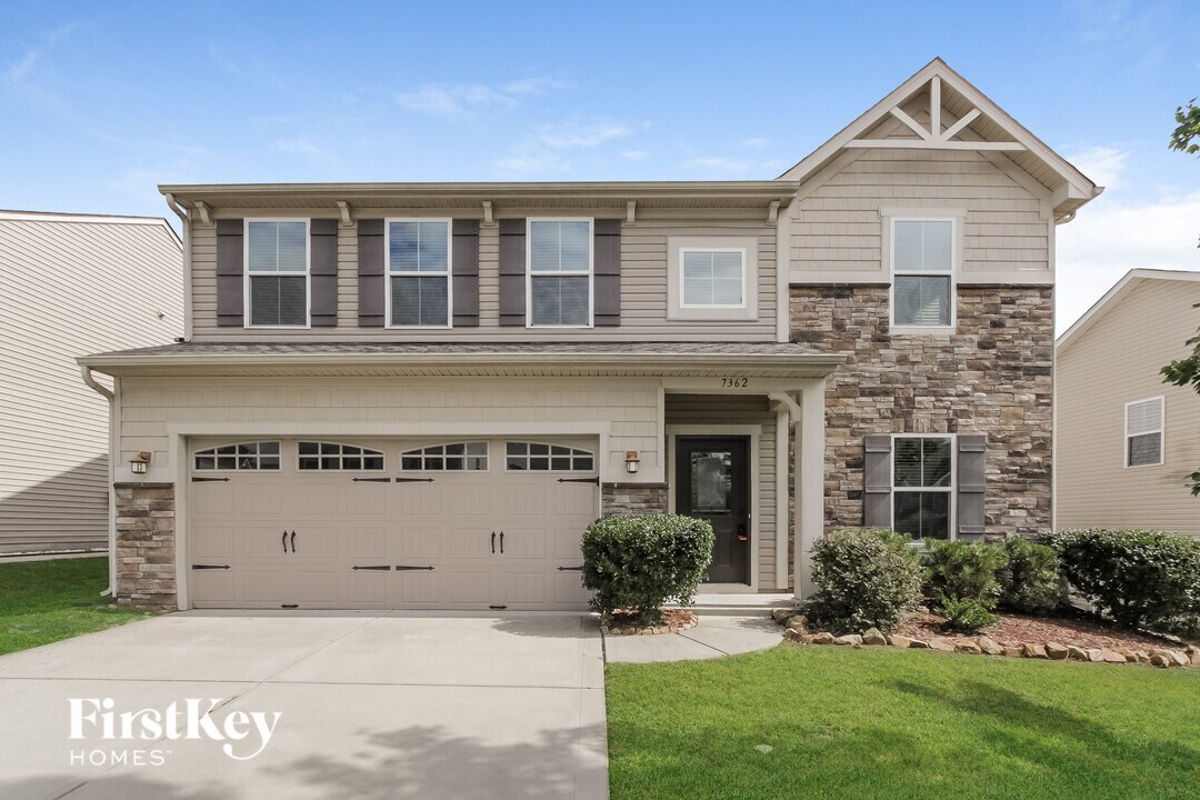 7362 Mill Ruins Avenue Southwest in Concord, NC - Foto de edificio
