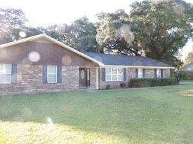 5119 Stevendale Dr in Pensacola, FL - Building Photo