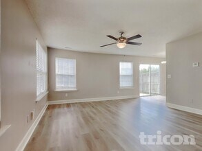 7328 Brighton Hill Ln in Raleigh, NC - Building Photo - Building Photo