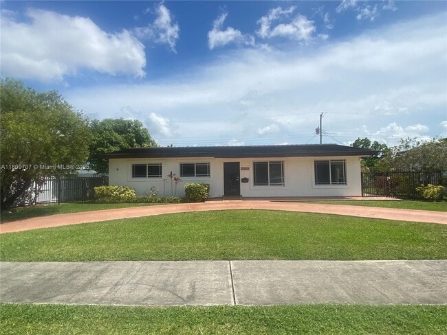 property at 10420 SW 52nd St