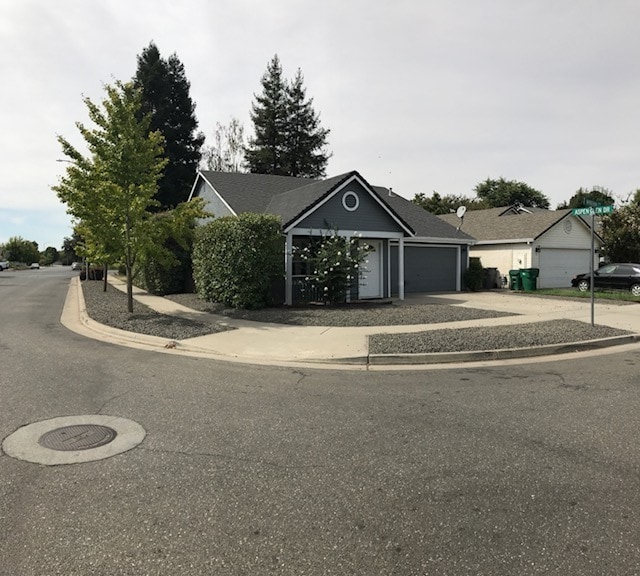 property at 1 Wyndham Ct