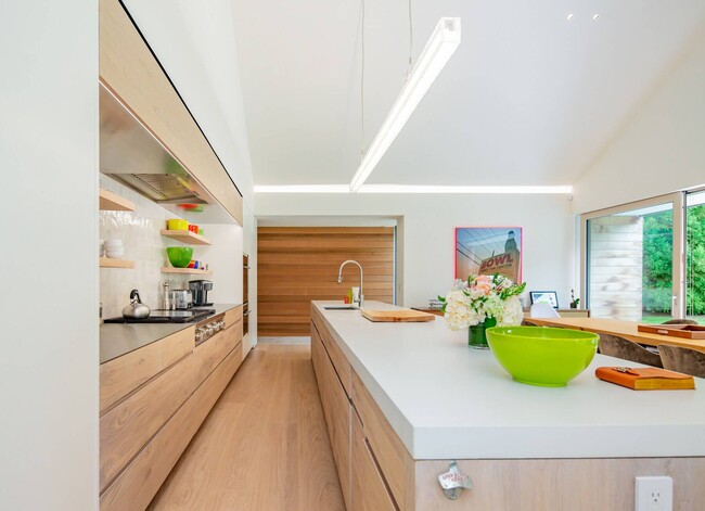 11 Jericho Cl Ln in East Hampton, NY - Building Photo - Building Photo