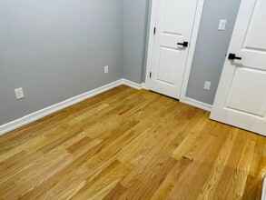 80 Sunnyside Ave in Brooklyn, NY - Building Photo - Building Photo