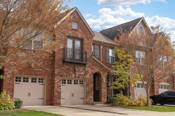 property at 207 Bixby Ln