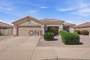 11352 E Renata Ave in Mesa, AZ - Building Photo
