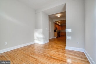 204 S Chester St in Baltimore, MD - Building Photo - Building Photo