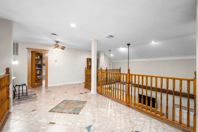 property at 2 Amber Fire Pl