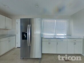 7700 Mane Ln in District Heights, MD - Foto de edificio - Building Photo