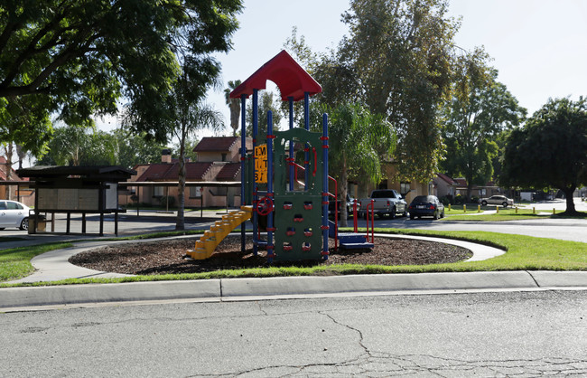 New Zion Manor in San Bernardino, CA - Building Photo - Building Photo