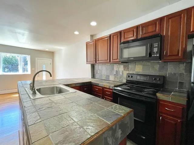 1181 S 11th St in Philadelphia, PA - Building Photo - Building Photo