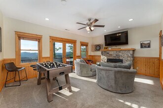 191 Scenic Wolf Dr in Mars Hill, NC - Building Photo - Building Photo