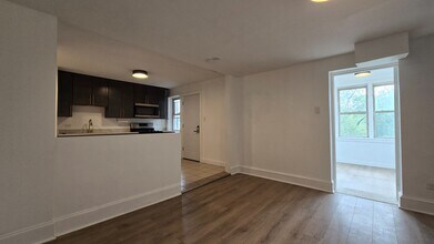 6018 S St Lawrence Ave in Chicago, IL - Building Photo - Building Photo