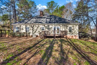 100 Sequoia Dr in Eatonton, GA - Building Photo - Building Photo