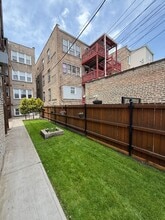 4901 N St Louis Ave in Chicago, IL - Building Photo - Building Photo
