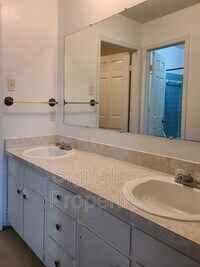 401 Advocate Ct photo'
