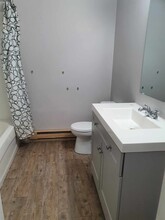 2225 Oak St in Prince George, BC - Building Photo - Building Photo