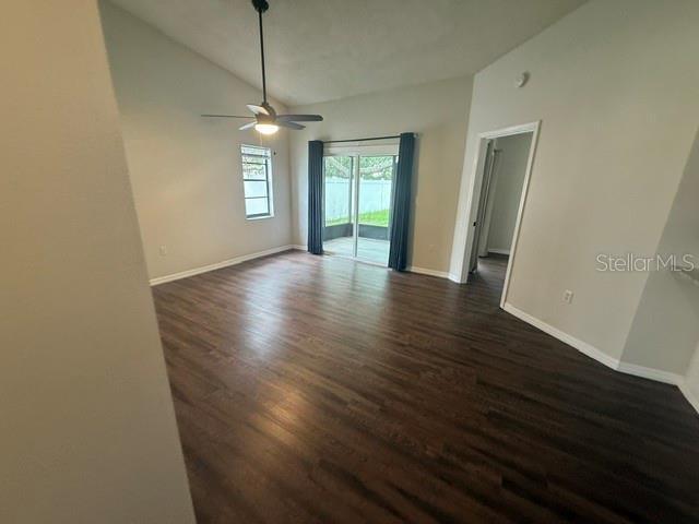 8051 Canterbury St in Spring Hill, FL - Building Photo - Building Photo