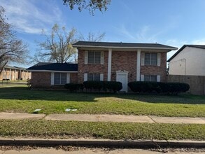 401 Willett Place Blvd, Unit 401 in Monroe, LA - Foto de edificio - Building Photo