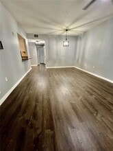 6439 Cypressdale Dr, Unit 101 in Riverview, FL - Building Photo - Building Photo