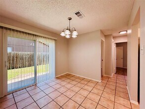 12211 Dundee Dr in Austin, TX - Building Photo - Building Photo