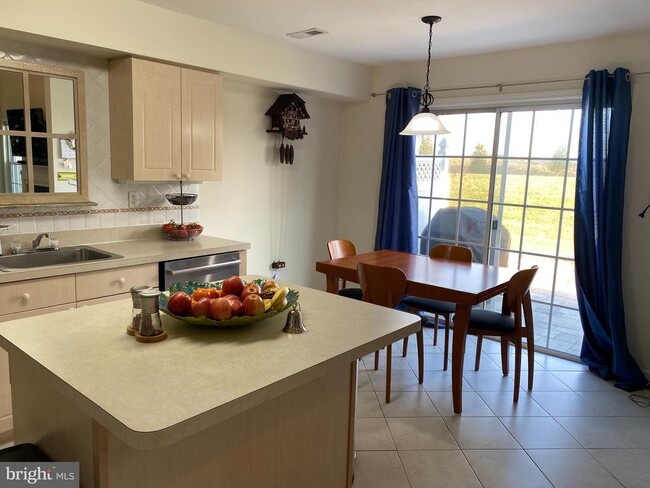 property at 202 Oaktree Ct