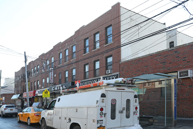 4210 Broadway in Astoria, NY - Building Photo - Building Photo