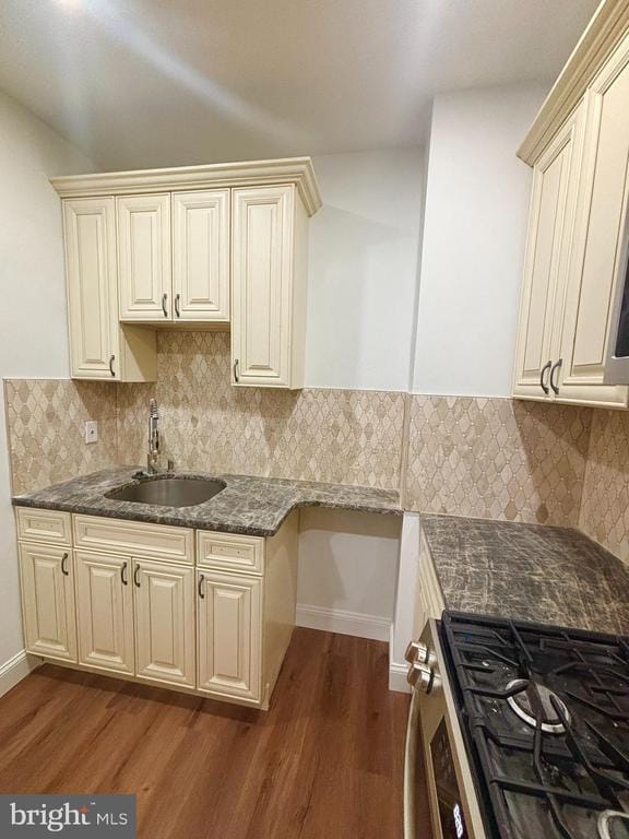 320 Loney St in Philadelphia, PA - Building Photo - Building Photo