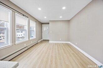 87 Putnam St in Bristol, CT - Building Photo - Building Photo