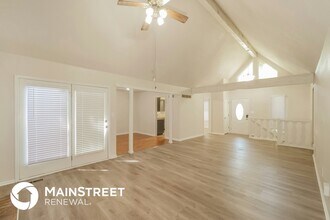 1815 N Lazy Branch Rd in Independence, MO - Building Photo - Building Photo