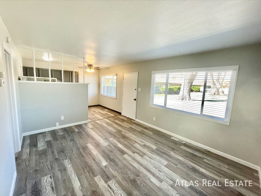 325 May Dr in Colorado Springs, CO - Building Photo