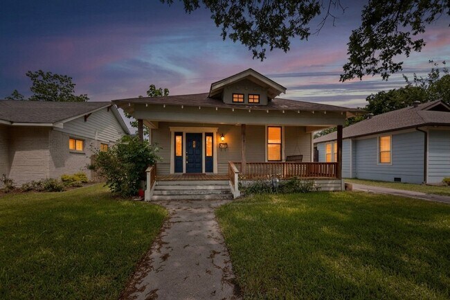 314 S Waverly Dr