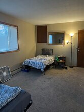 1327 3rd Ave SW in Rochester, MN - Building Photo - Building Photo