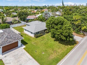1240 Pompei Ln in Naples, FL - Building Photo - Building Photo