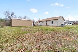 533 Gainey Dr in Oak Grove, KY - Building Photo - Building Photo