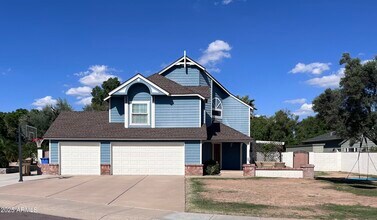 4924 E Hillery Dr in Scottsdale, AZ - Building Photo - Building Photo