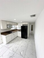 3331 NW 18th Terrace in Miami, FL - Building Photo