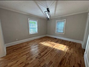 1221 Epworth St SW in Atlanta, GA - Foto de edificio - Building Photo