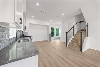 1046 Marjorie St in Houston, TX - Building Photo - Building Photo