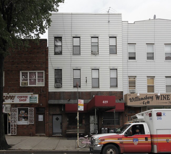 429 Graham Ave in Brooklyn, NY - Building Photo - Building Photo
