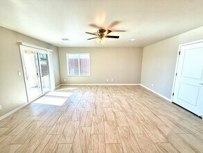 3154 Neal Ave in Kingman, AZ - Building Photo - Building Photo